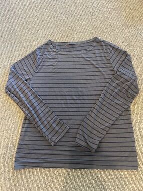 Cut Loose long sleeved t shirt.  Sz L